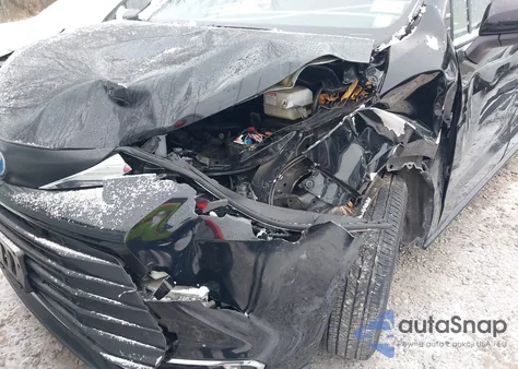 2024 Toyota Sienna Xle from USA, damaged, VIN 5TDYRKEC6RS206960